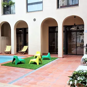https://ten-to-go-hostel.catalonia-hotels.com